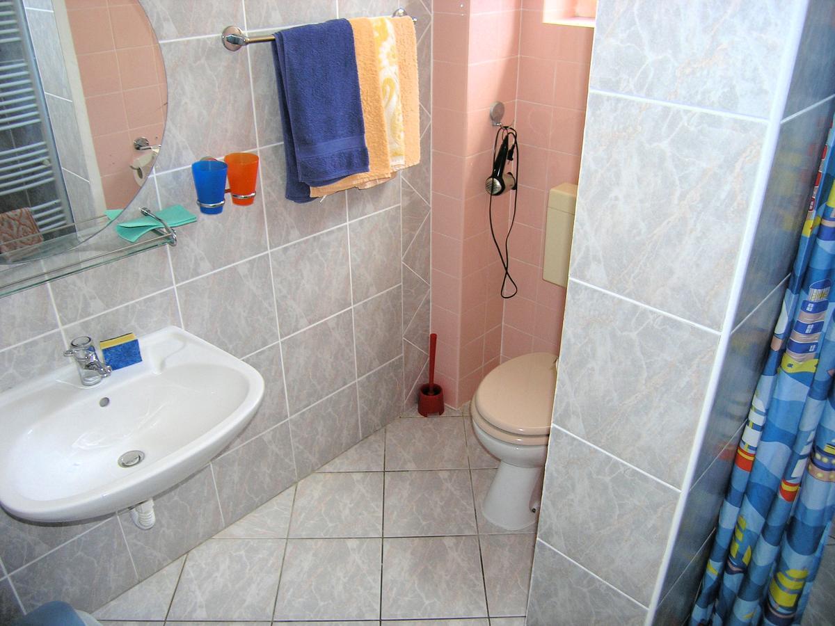 Apartmani Iskra 克尔克 外观 照片